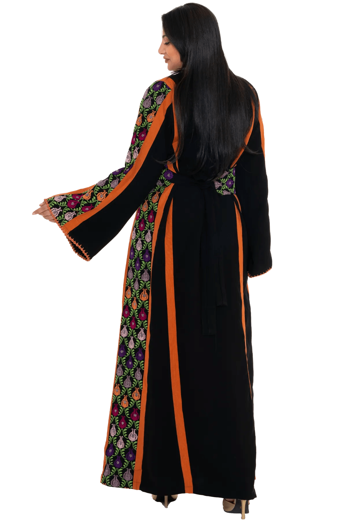 Hand-Stitched Thoub with Moreeh