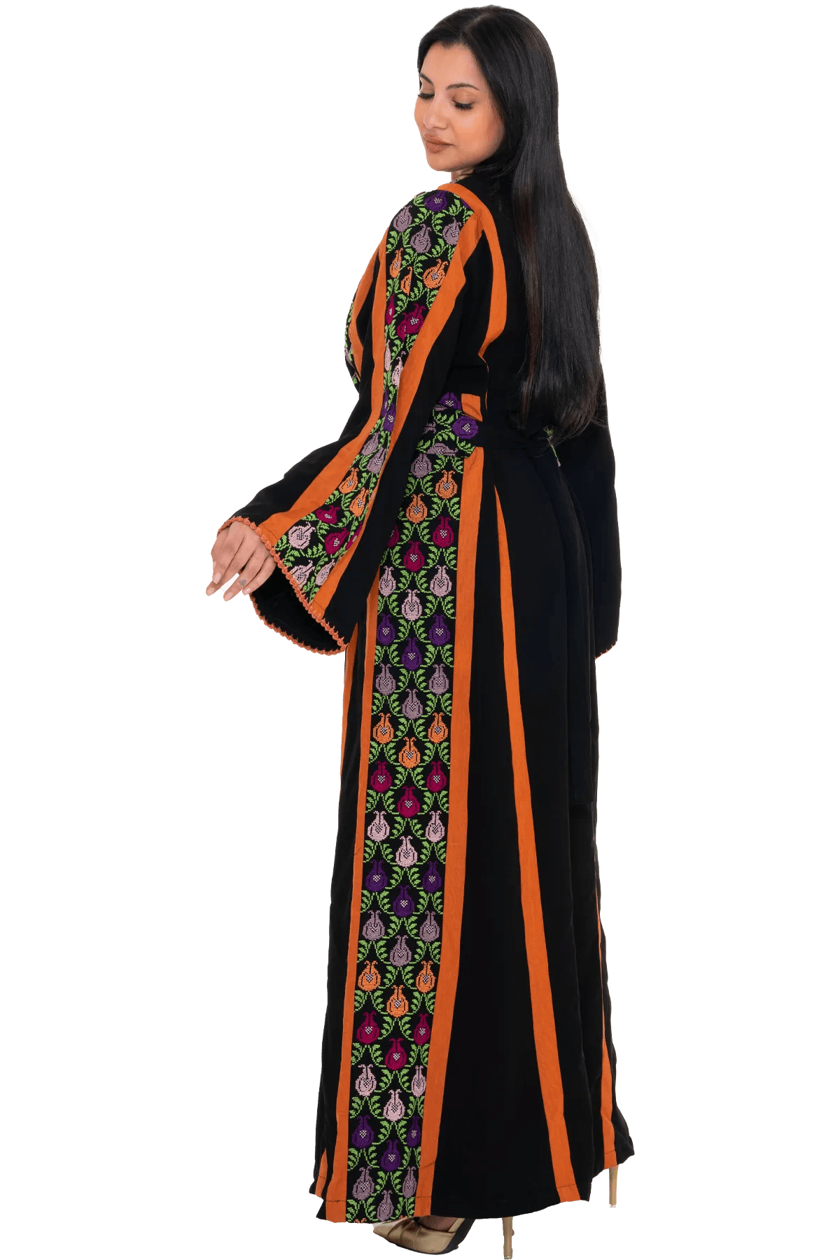 Hand-Stitched Thoub with Moreeh