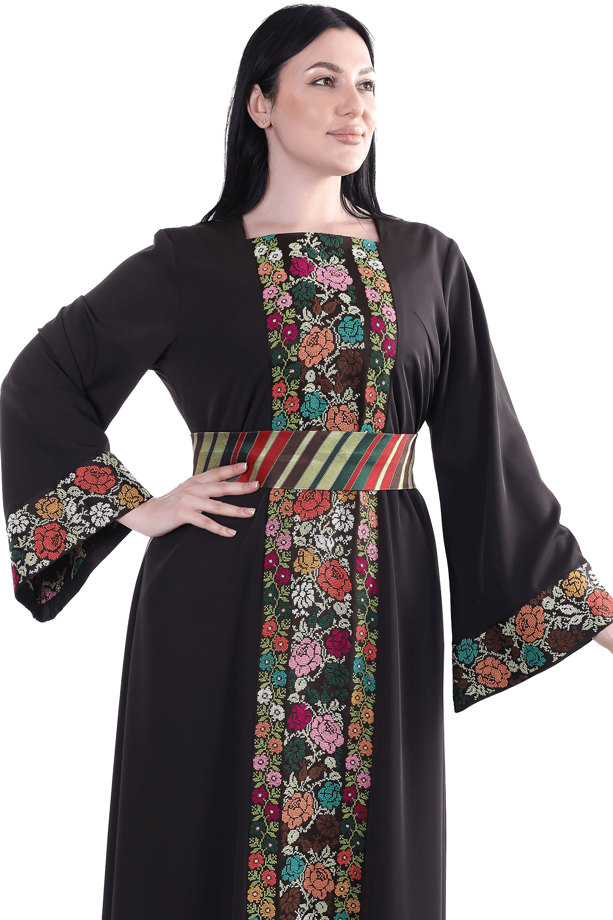 Roses Hand-Stitched Thoub - Tatreez Store