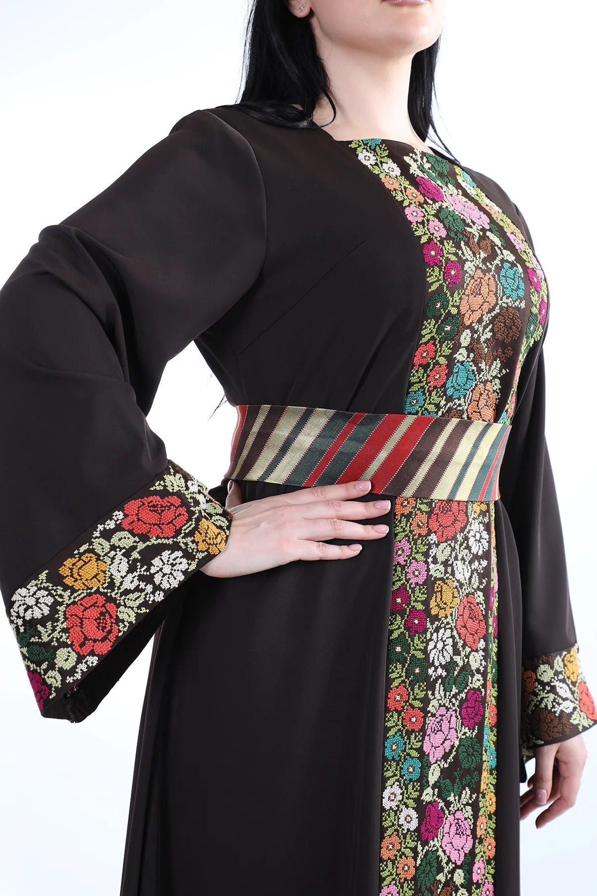 Roses Hand-Stitched Thoub - Tatreez Store