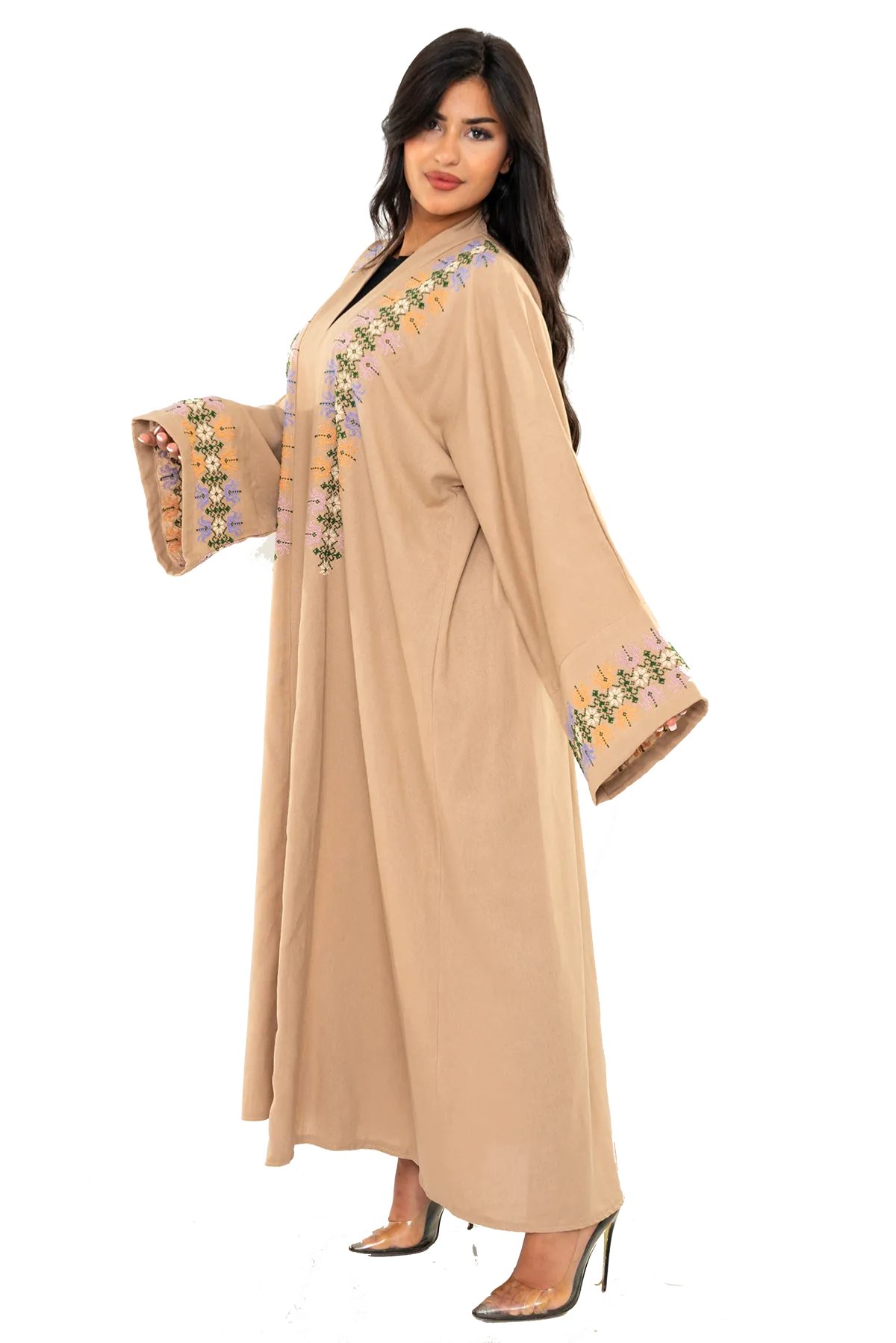 Hand-embroidered Beige bisht