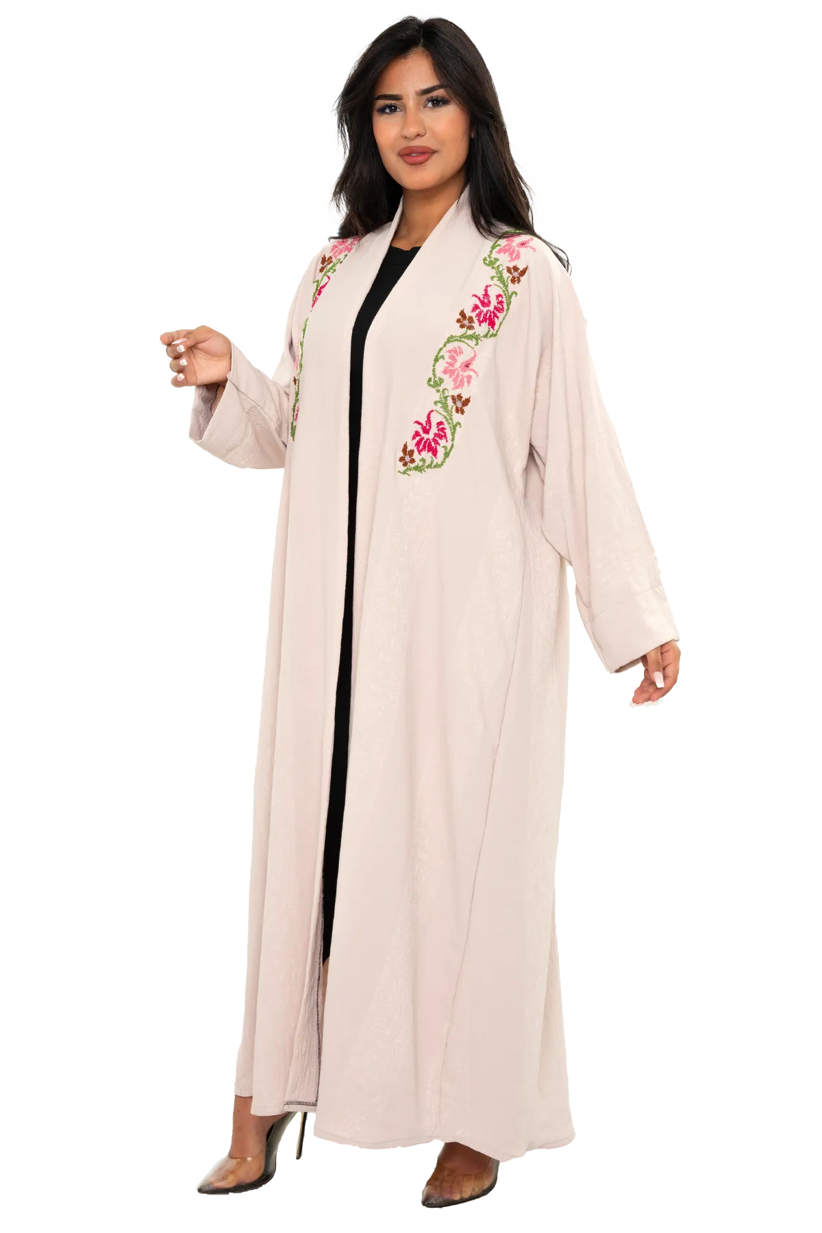 Hand-embroidered off-white bisht